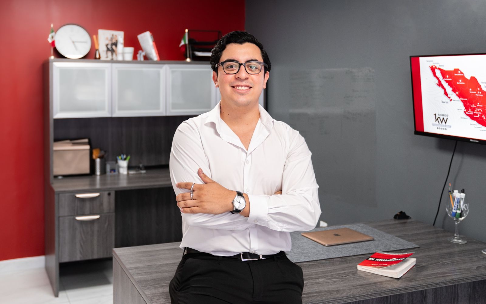 Leonel Felix, asesor inmobiliario en Mexicali